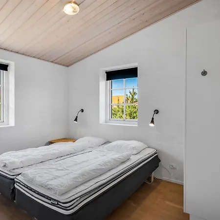 Merit - 3-2km From The Sea By Interhome Blåvand